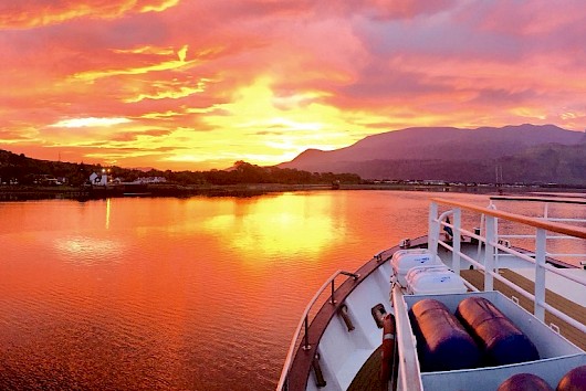 cruise around scottish islands