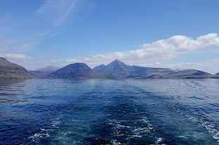 steaming_out_of_loch_scavaig.jpeg