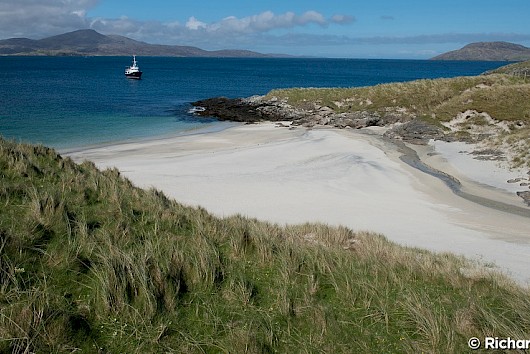 cruise around scottish islands