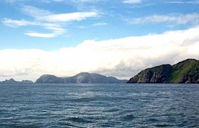 Approaching the Shiant Islands