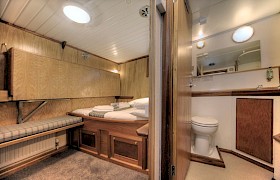 Hebrides Cruises ensuite cabin