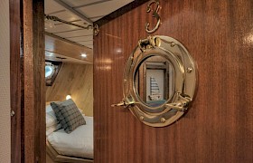 Hebrides Cruises ensuite cabin