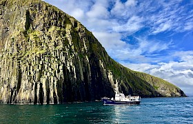 Cruise the Shiants Hebrides Cruise image © James Fairbairns