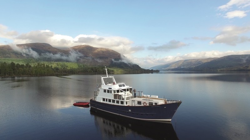 cruise caledonian canal inner hebrides